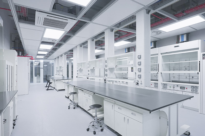 龙华实验室革新：安全与科技的现代融合